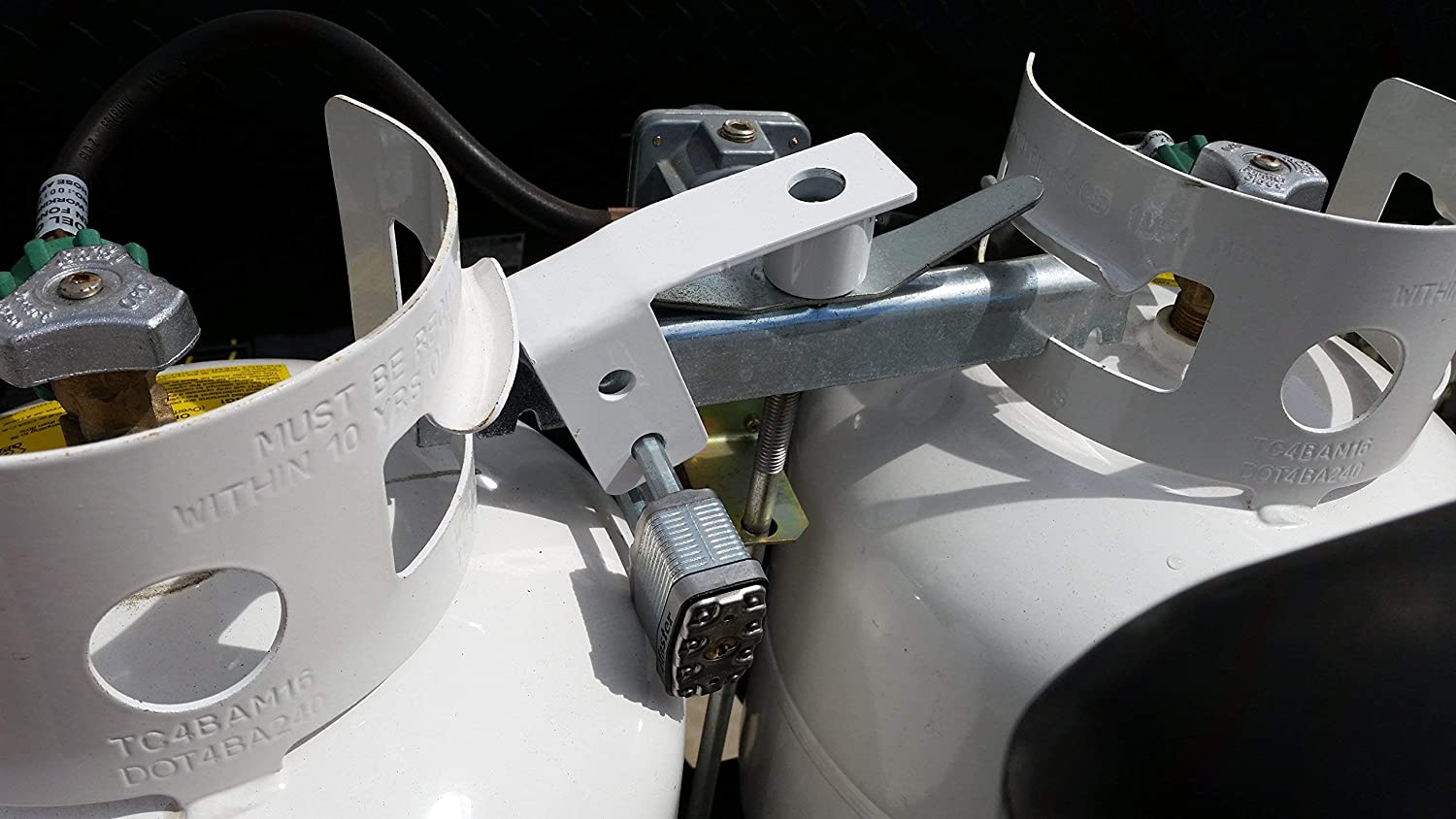 Battery Shackle  Dual Propane Lock