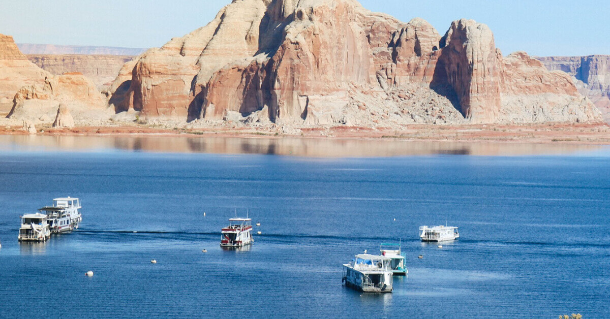 Houseboats on Lake Powell, Arizona/Utah