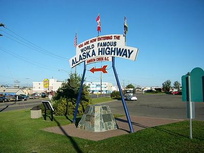 Alaska Highway Start Photo By: Yufei Yuan