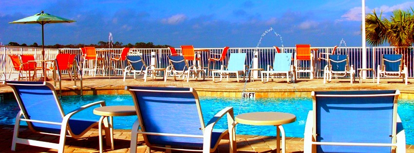 The swimming pool at the Destin West RV Resort located on Okaloosa Island in Florida