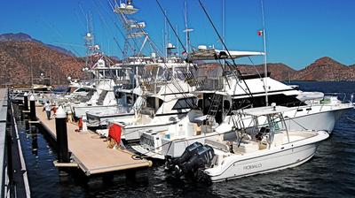 Sportsfishing Boats moored at Puerto Escondido