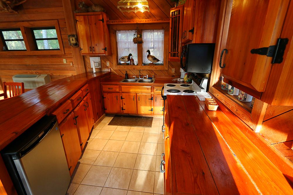 The beautiful interior of a cabin that you can rent in the Tallahassee RV Park in Tallahassee, Florida