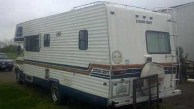 1986 Leisure-Craft Class C Motorhome